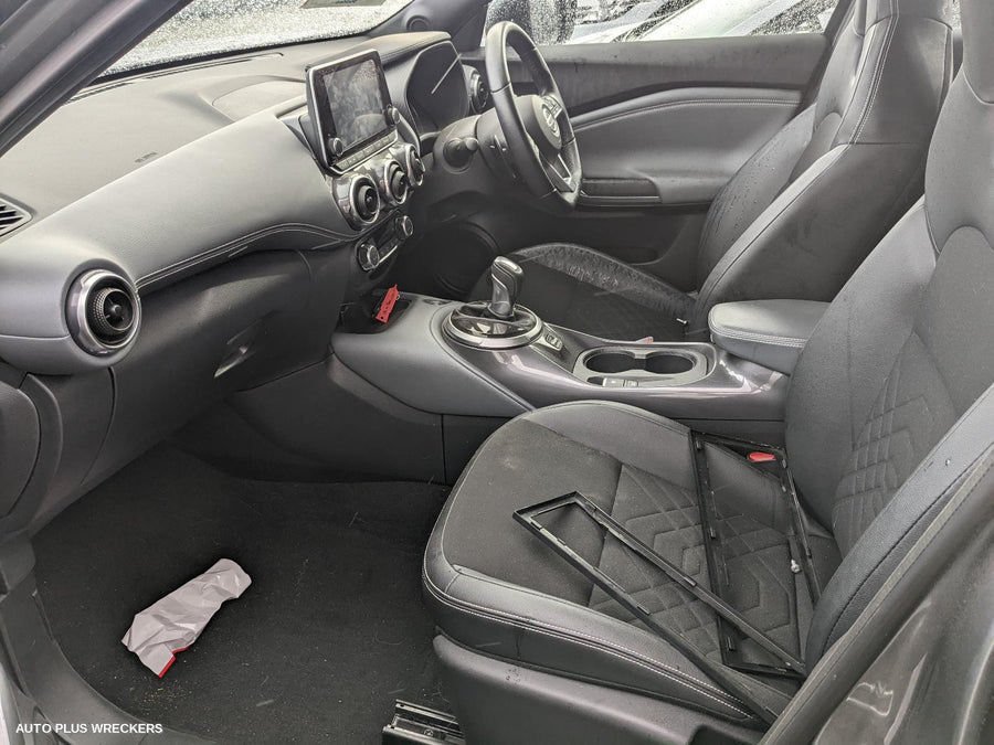 2021 NISSAN JUKE LEFT GUARD
