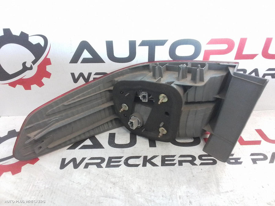 2005 Honda Accord Left Taillight