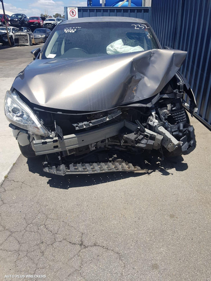 2013 NISSAN PULSAR LEFT FRONT DOOR WINDOW