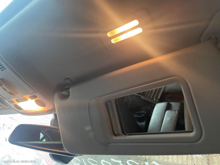 2010 BMW 3 SERIES DOOR HANDLE