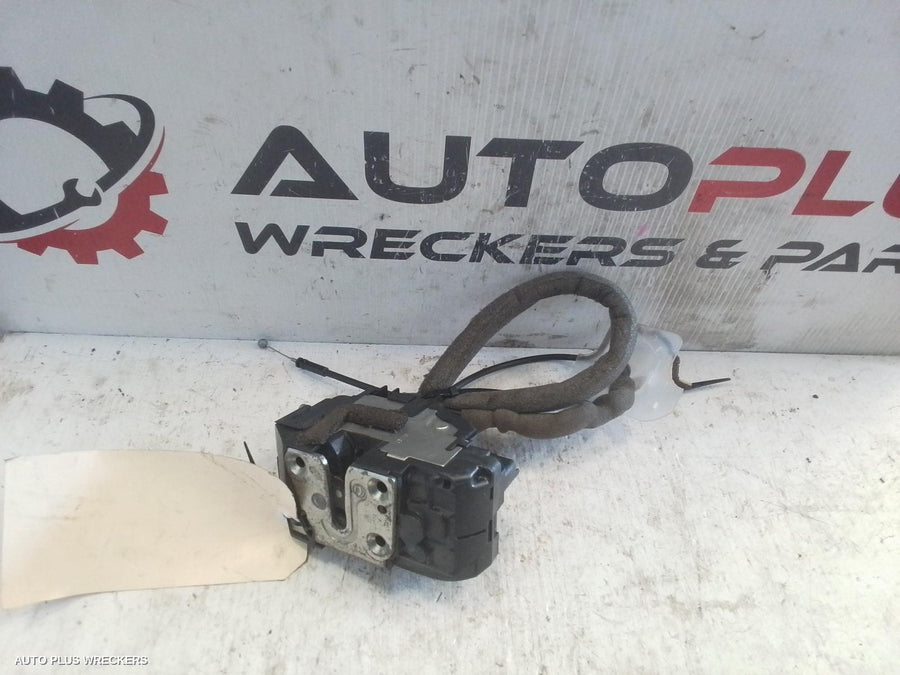 2008-2014 Nissan Dualis Door Boot Gate Lock