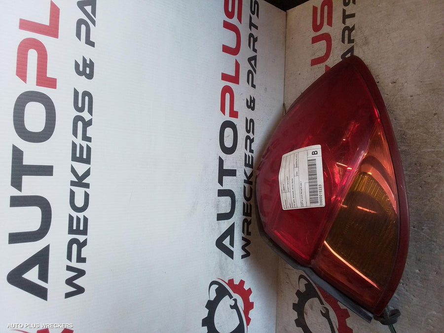 2004 Subaru Liberty Right Taillight