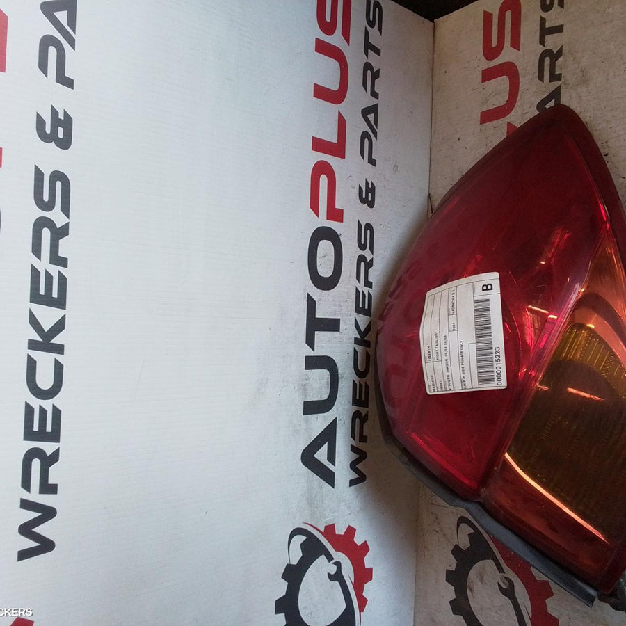 2003-2006 Subaru Liberty Right Taillight