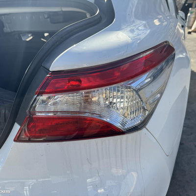 2018 Toyota Camry Right Front Hub Assembly