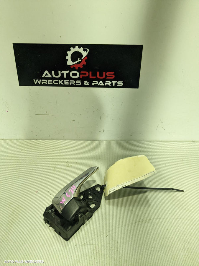 2017 Toyota Rav4 Door Handle