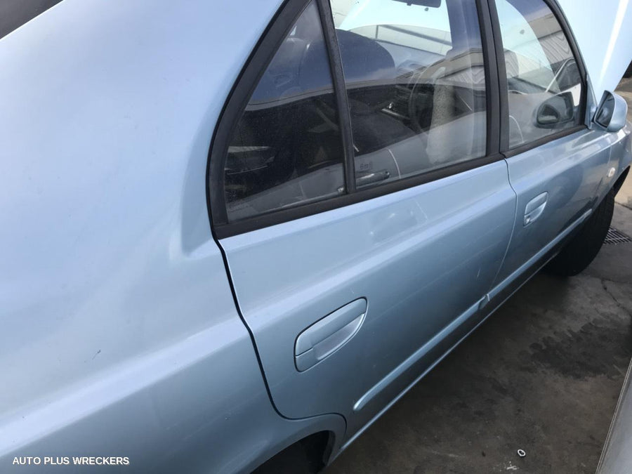 2003-2006 Hyundai Accent Left Taillight