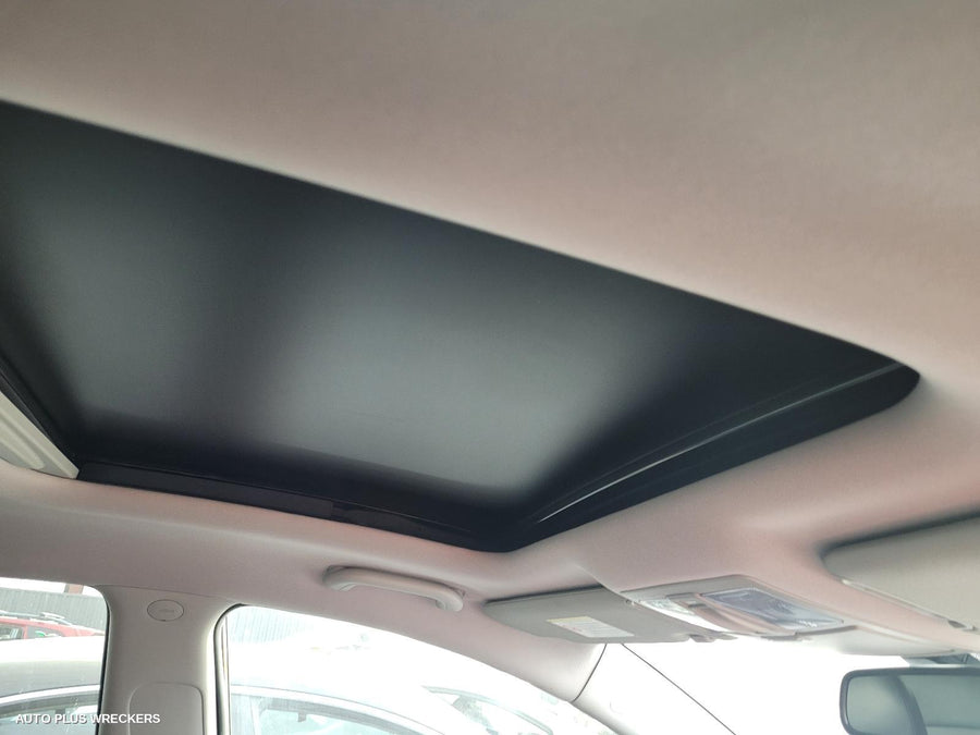 2011 Kia Sportage Left Headlamp