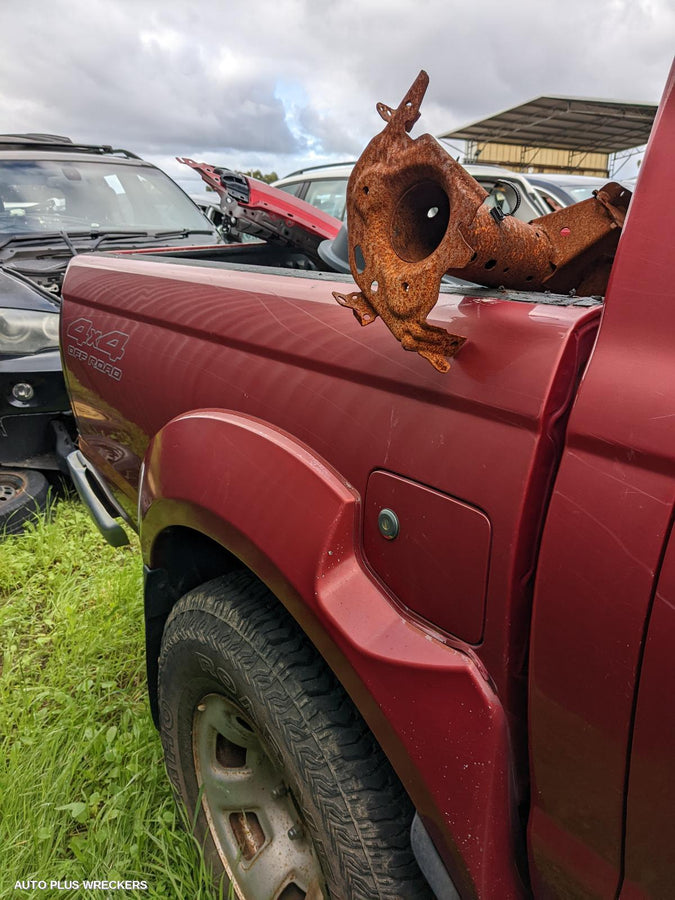 2008 Nissan Navara Left Guard