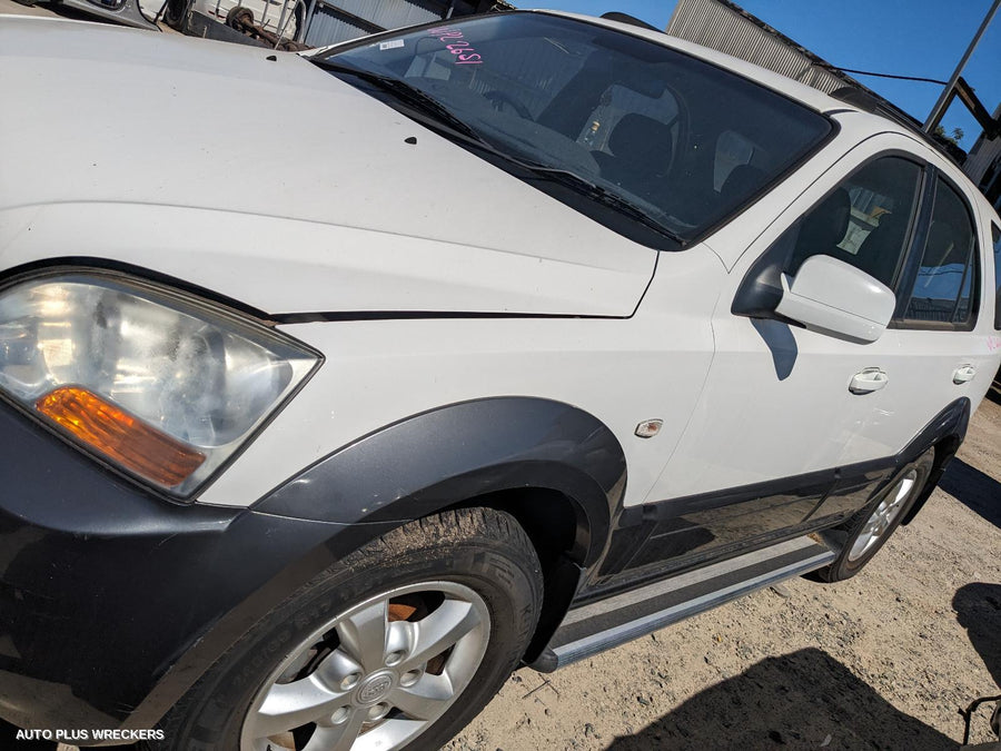 2008 Kia Sorento Left Door Mirror
