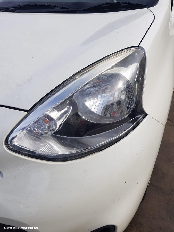 2016 Nissan Micra Sunvisor