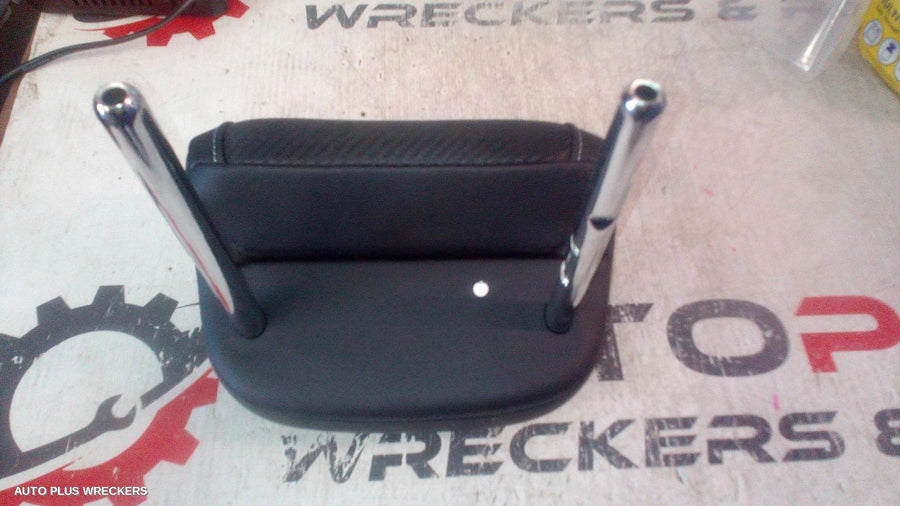 2015-2023 Volkswagen Passat Headrest