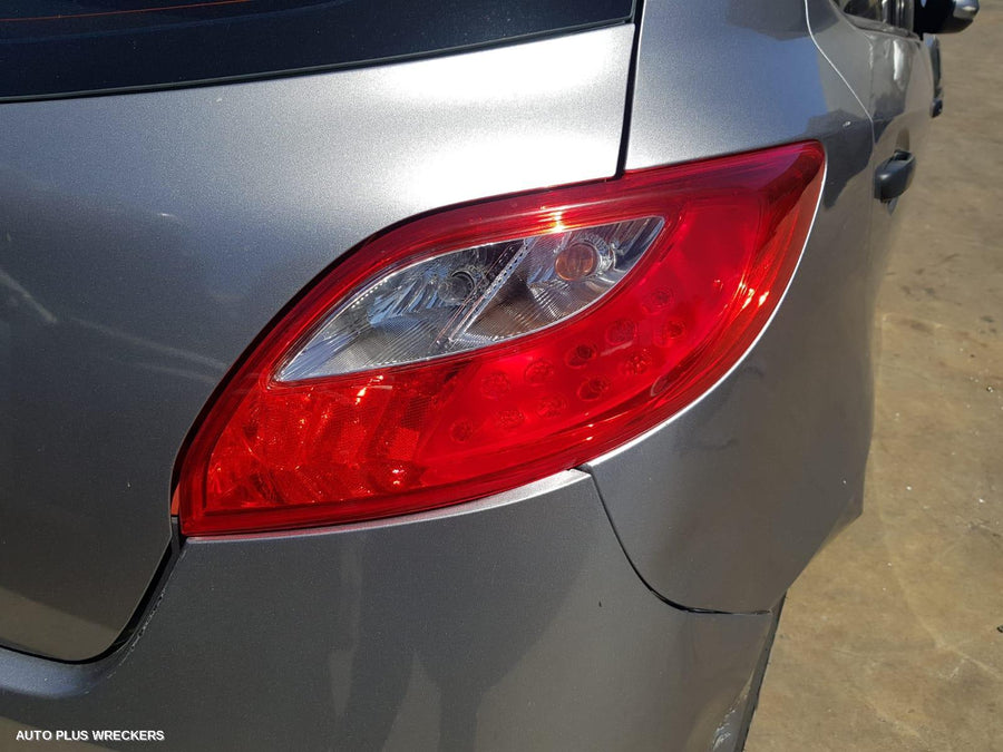 2009 Mazda 2 Left Taillight