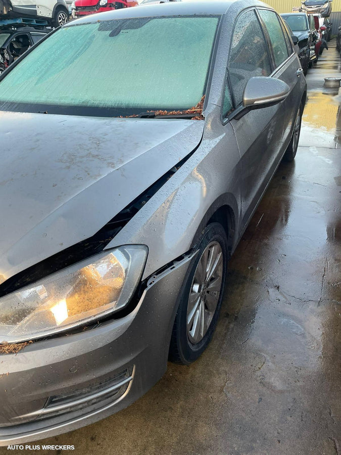 2016 Volkswagen Golf Right Front Door Window