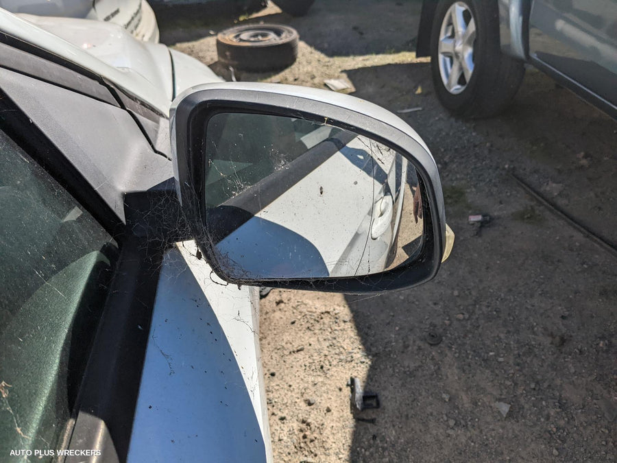 2014 Ford Mondeo Right Rear Door Sliding