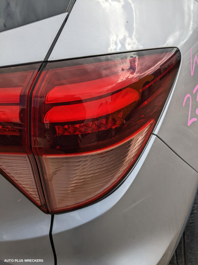 2015 Honda Hrv Right Taillight