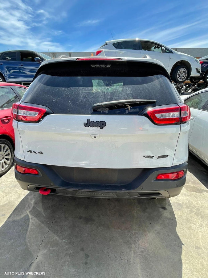 2016 Jeep Cherokee Left Taillight