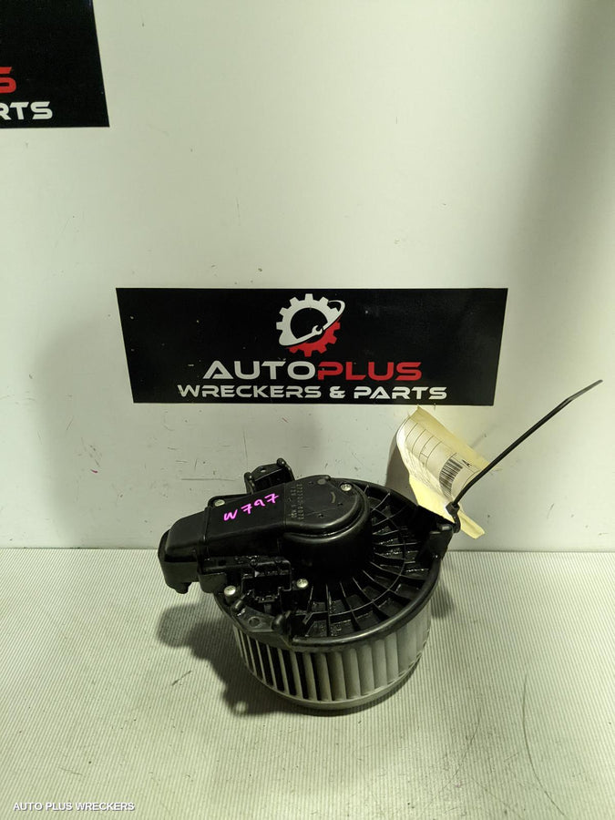 2010 Toyota Prius Heater Fan Motor