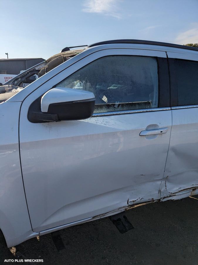 2023 Isuzu Mu-x Door Handle