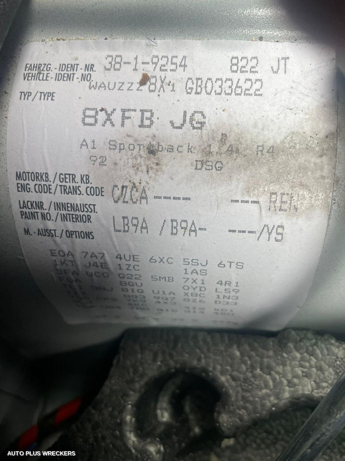 2015 Audi A1 Left Front Door