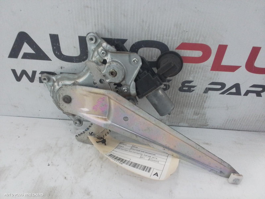 2017 Toyota Hilux Right Rear Wnd Reg Motor