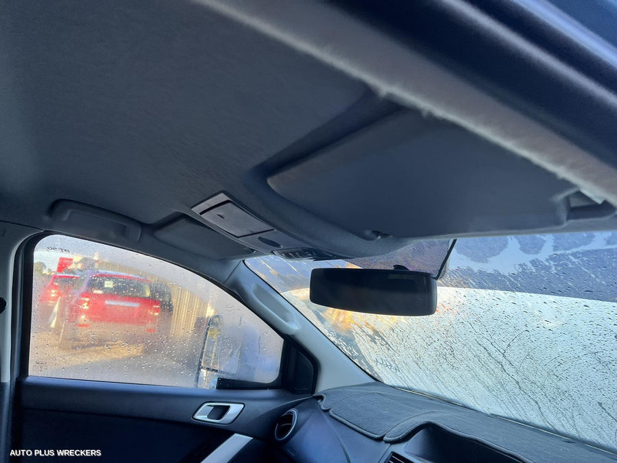 2012 Mazda Bt50 Right Rear Door Sliding