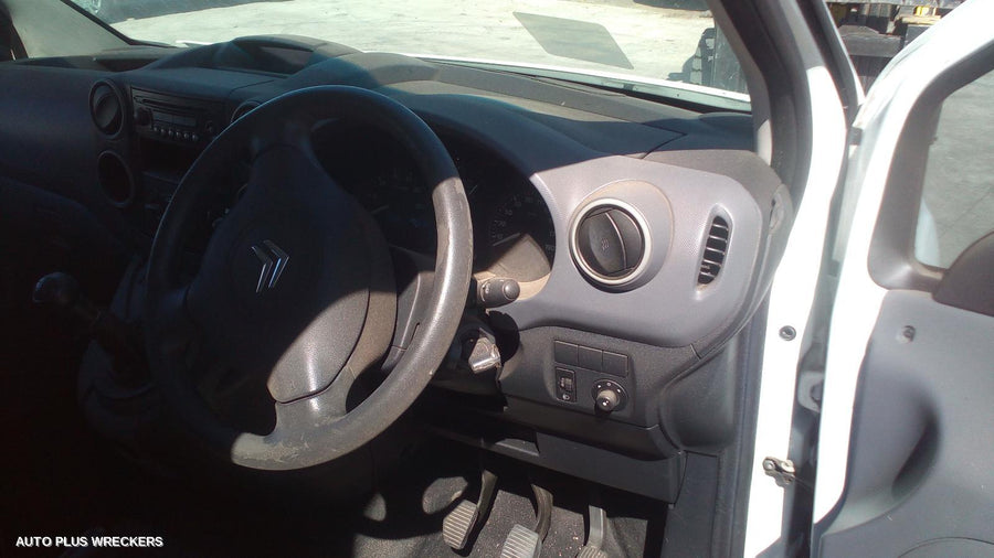 2010 Citroen Berlingo Right Front Door