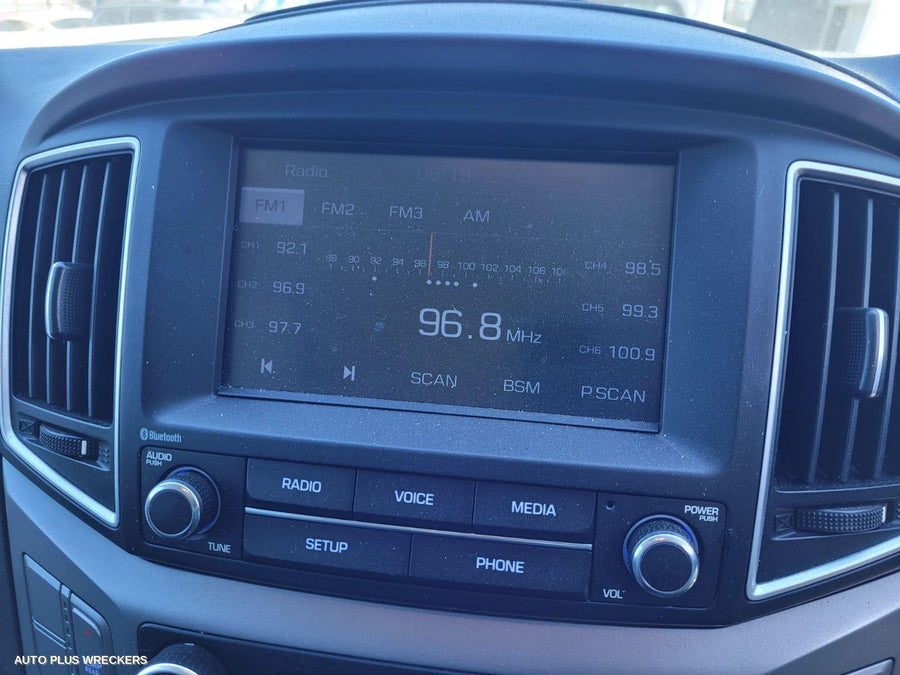 2018 Hyundai Iload/imax Left Rear Side Glass