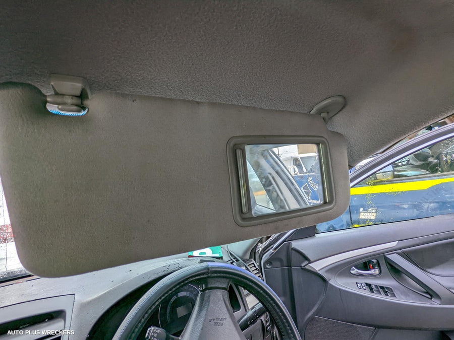 2009 Toyota Aurion Left Guard