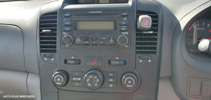 2006 Kia Carnival/grand Carnival Left Guard