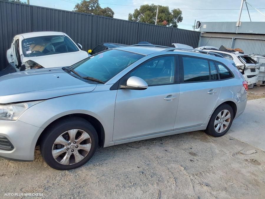 2016 Holden Cruze Right Front Door Window