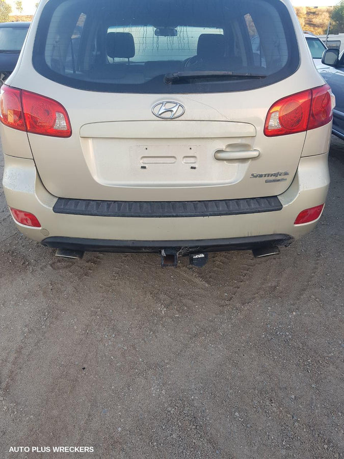 2006 HYUNDAI SANTA FE REAR GARNISH