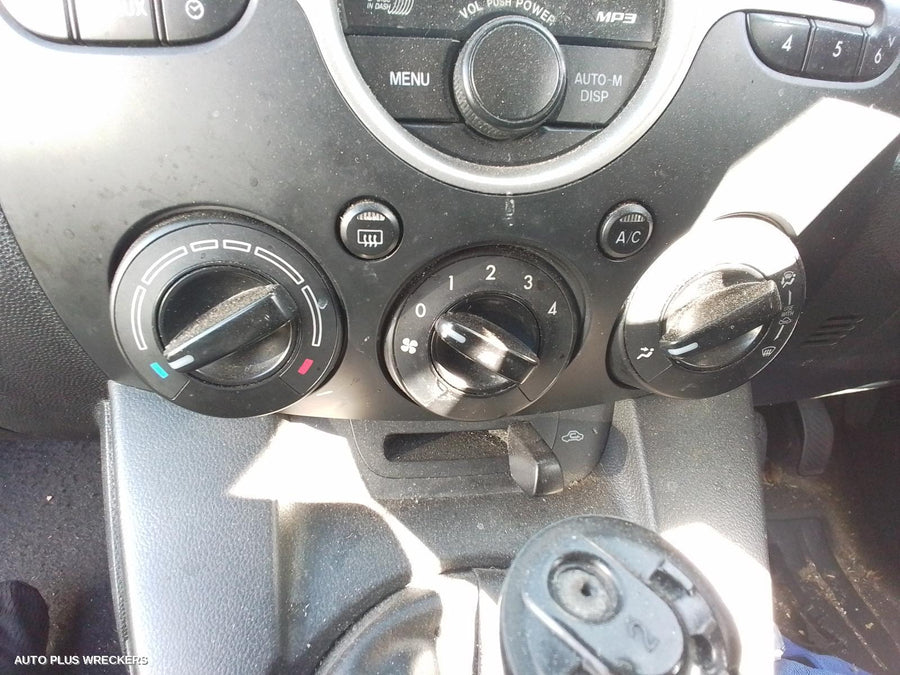 2008 Mazda 2 Left Taillight