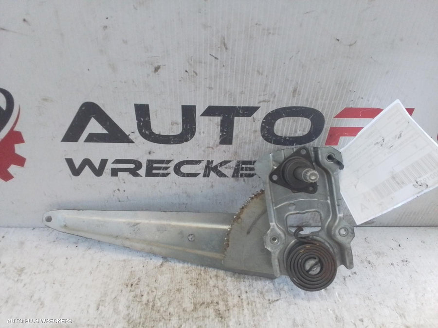 2008 Toyota Corolla Right Rear Wnd Reg Motor