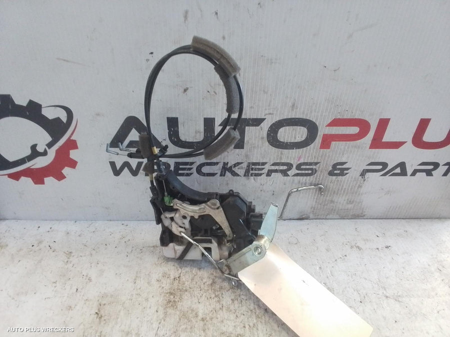 2006-2009 Mitsubishi Triton Door Boot Gate Lock