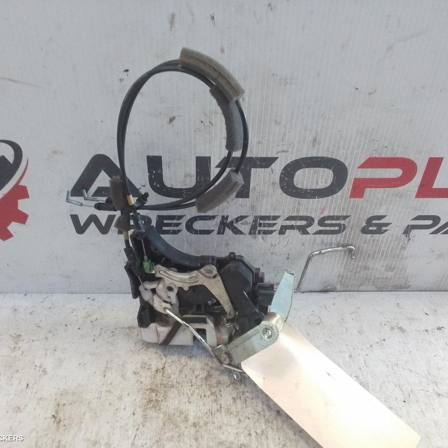 2006-2009 Mitsubishi Triton Door Boot Gate Lock