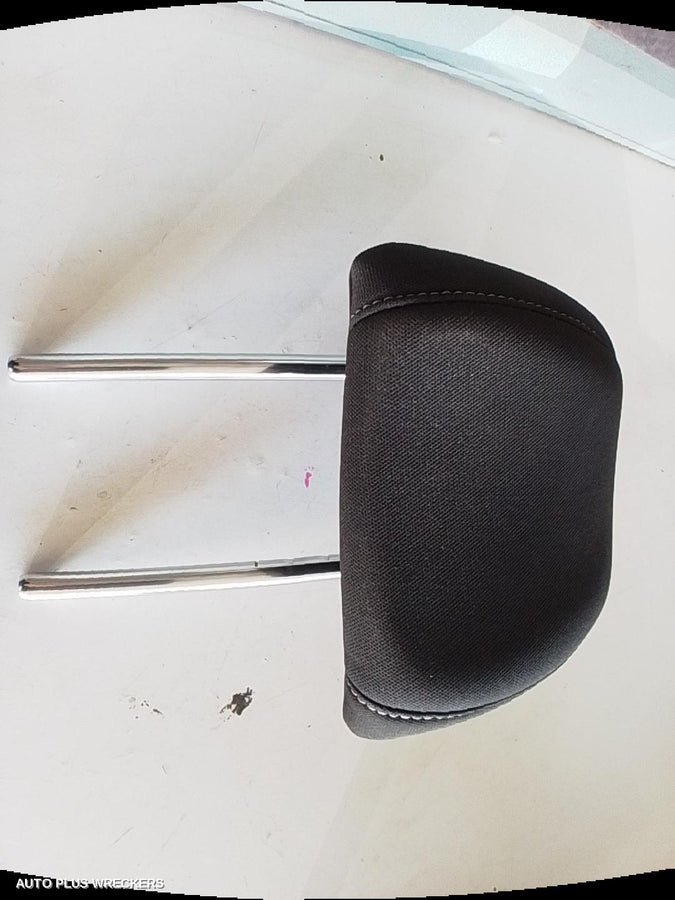 2017-2026 Hyundai I30 Headrest