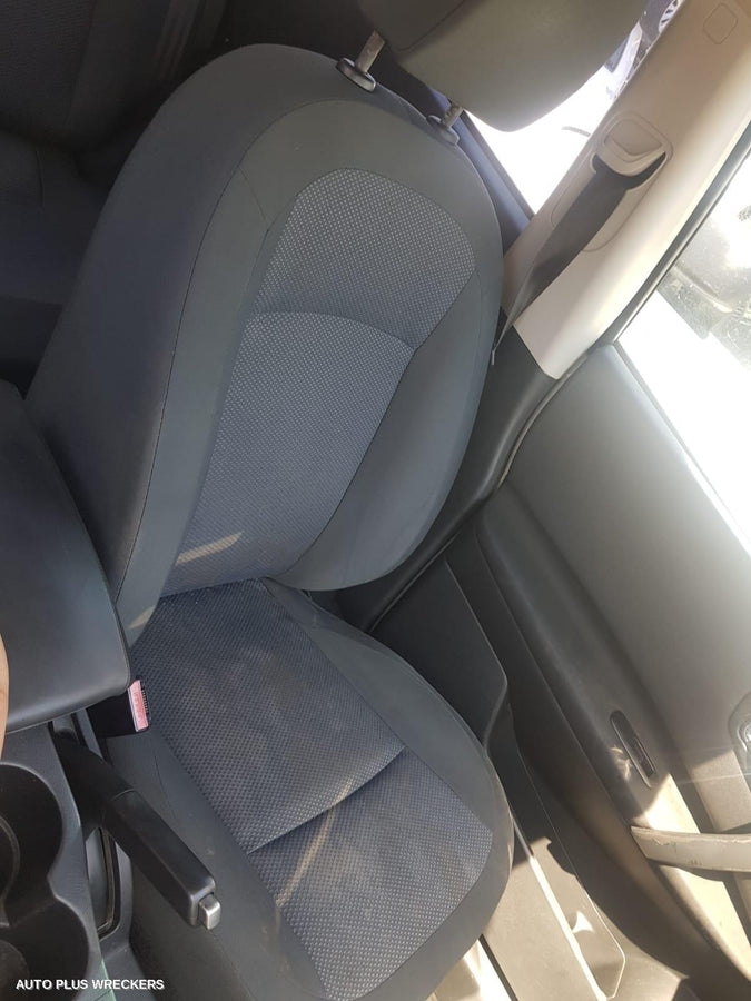 2012 Nissan Dualis Rear Bumper