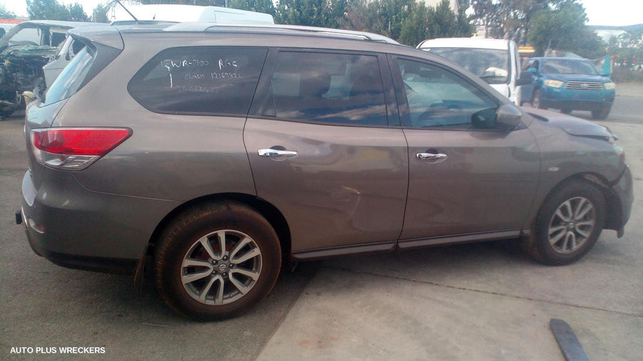 2013 Nissan Pathfinder Door Handle