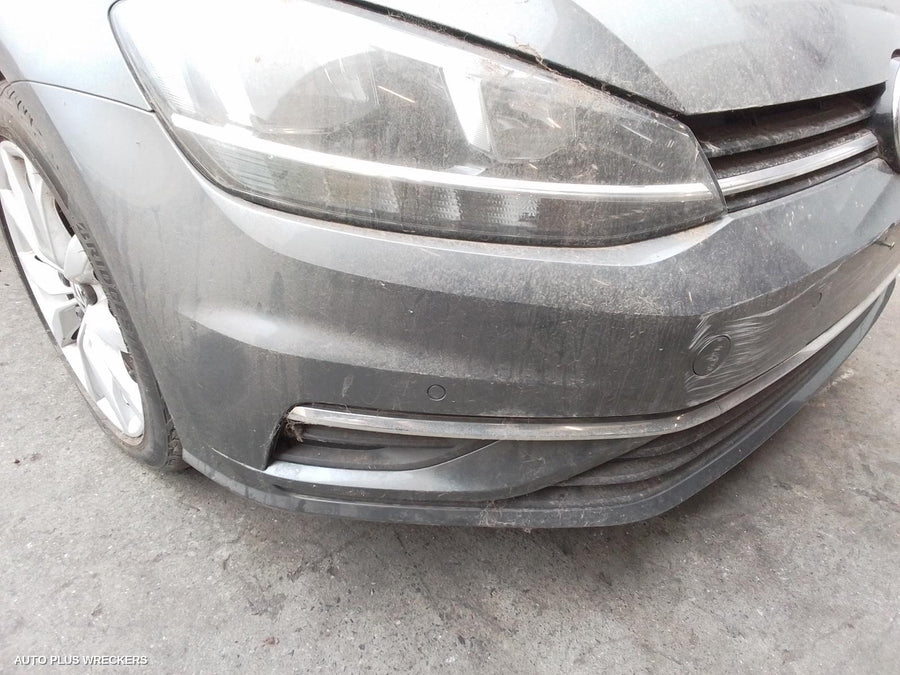 2019 Volkswagen Golf Right Taillight