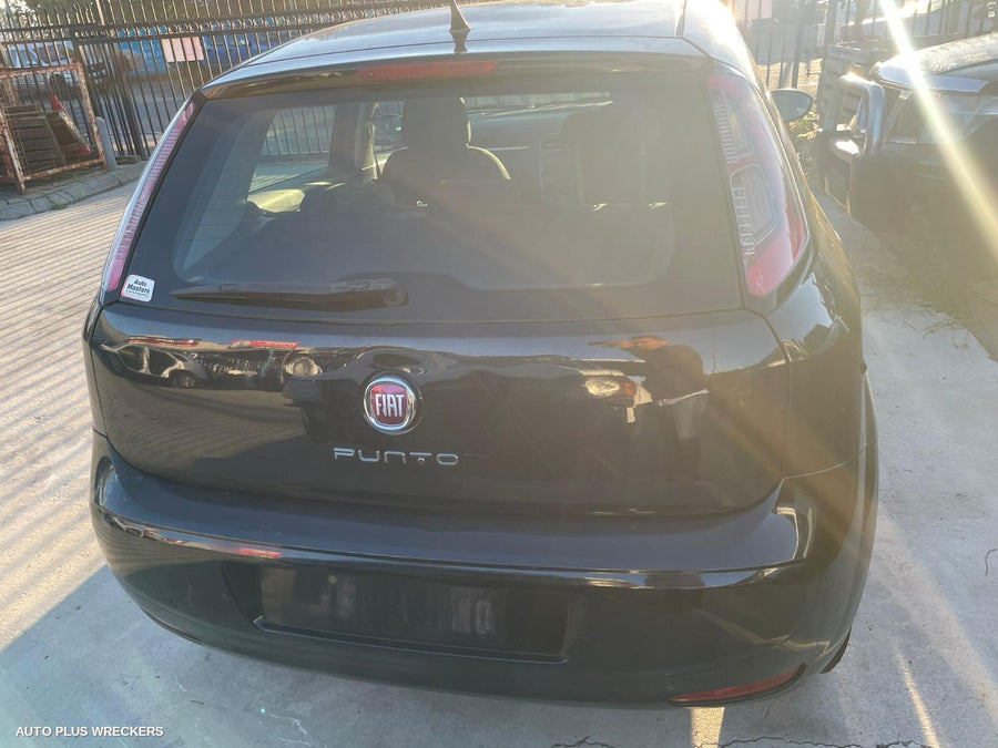 2014 Fiat Punto Right Front Door Window
