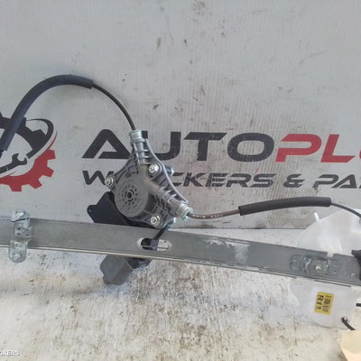 2020-2026 Kia Stonic Right Front Window Reg Motor