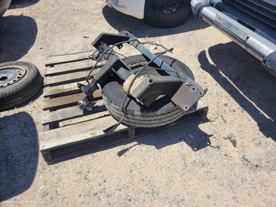 2006 Toyota Hiace Caliper