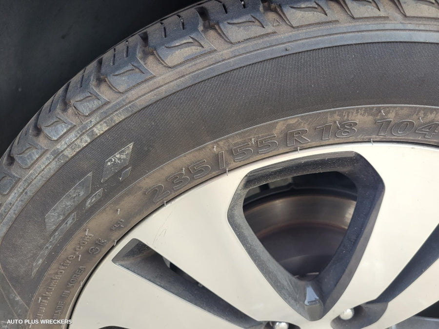 2011 Kia Sportage Left Taillight