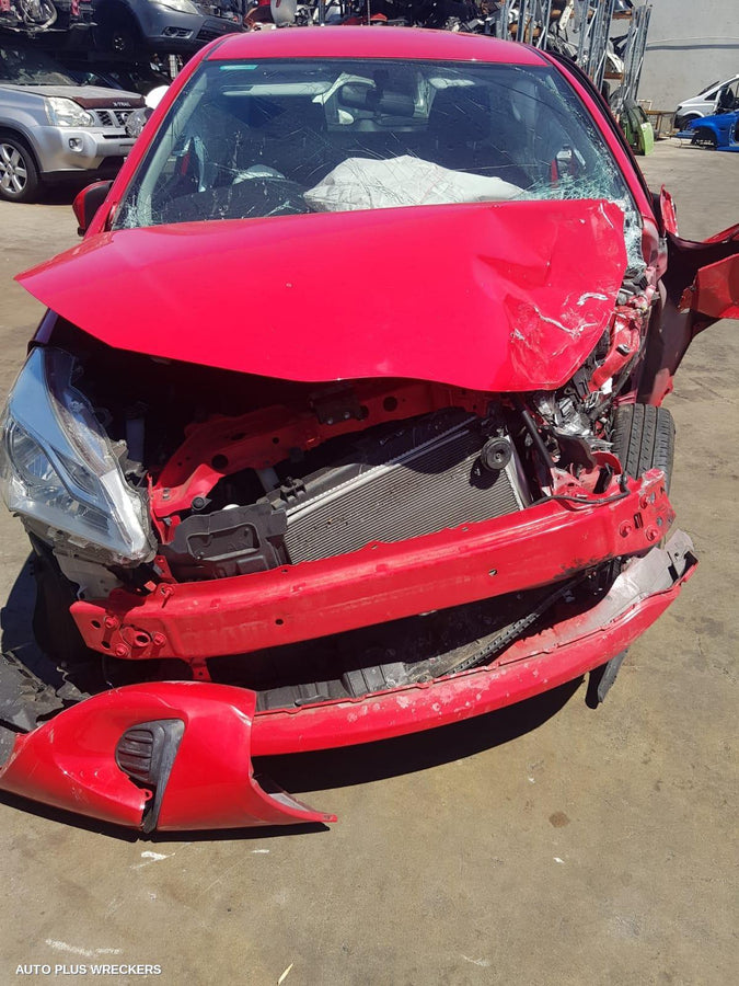 2018 Toyota Yaris Left Rear Door Window