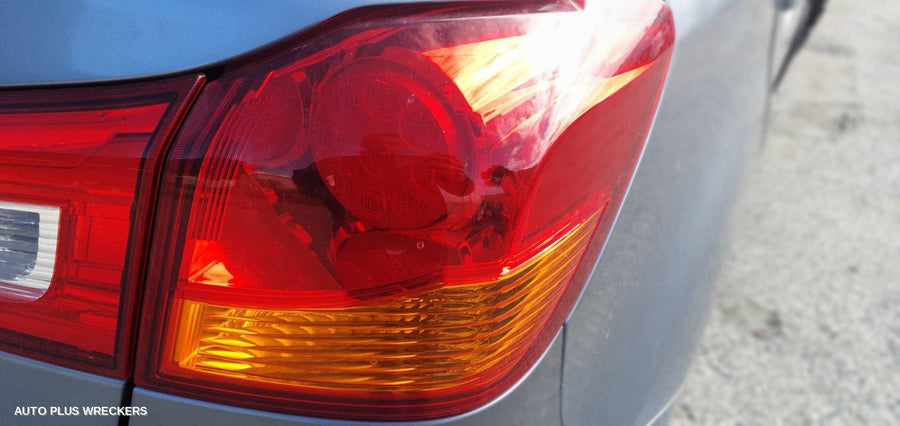 2011 Mitsubishi Asx Right Front Door