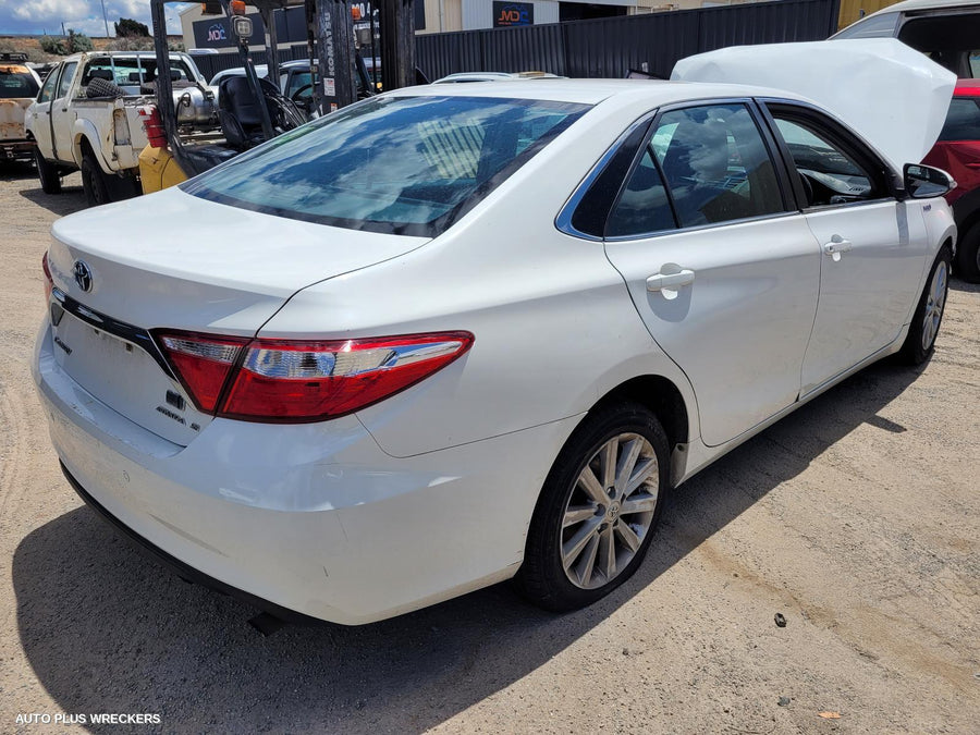 2015-2017 Toyota Camry Right Guard