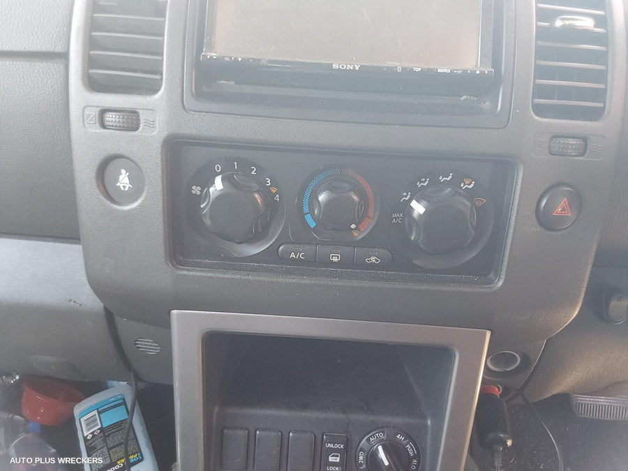 2006 Nissan Pathfinder Grille