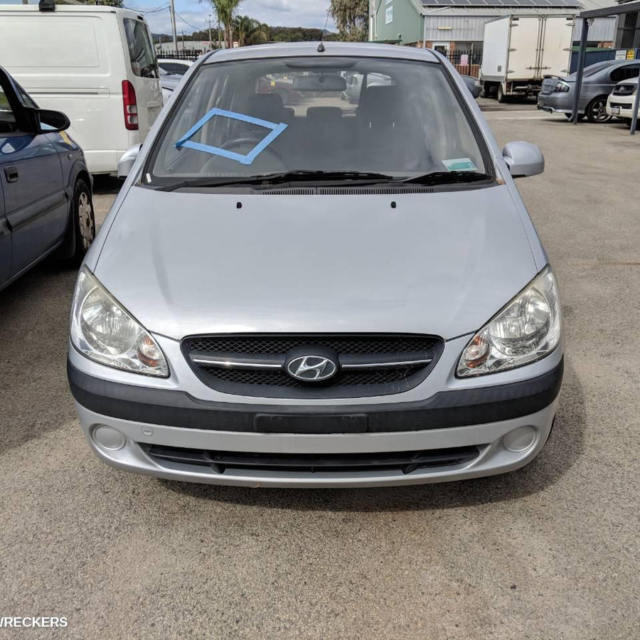 2002-2011 Hyundai Getz Left Rear Door Window