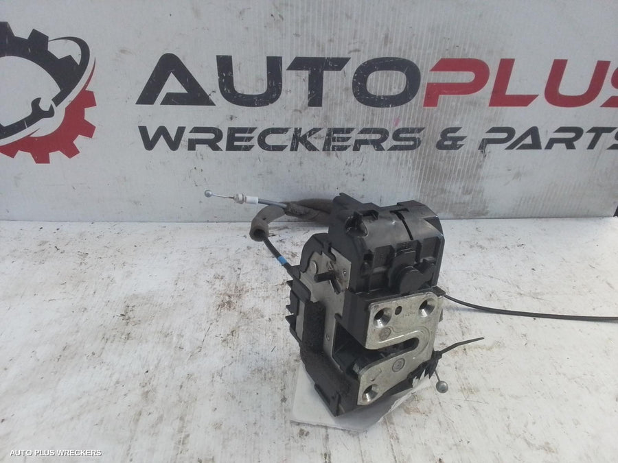 2005-2015 Nissan Navara Door Boot Gate Lock