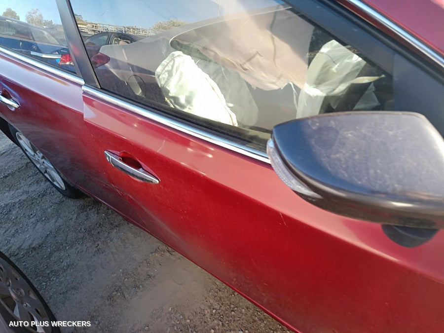 2014 NISSAN PULSAR REAR GARNISH